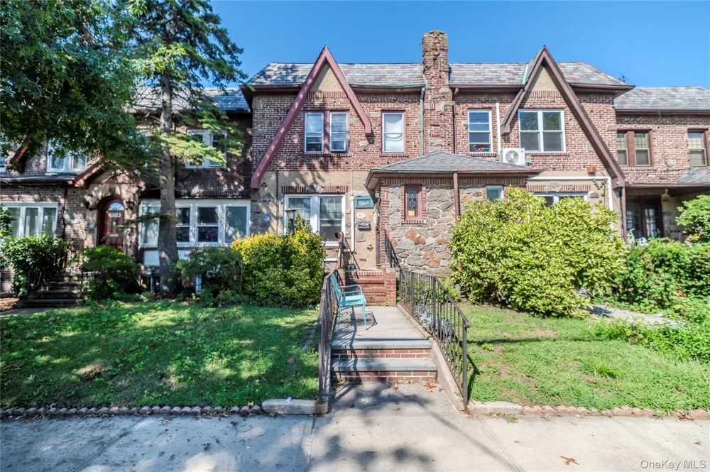 2612 150th Street Whitestone, NY 11354
