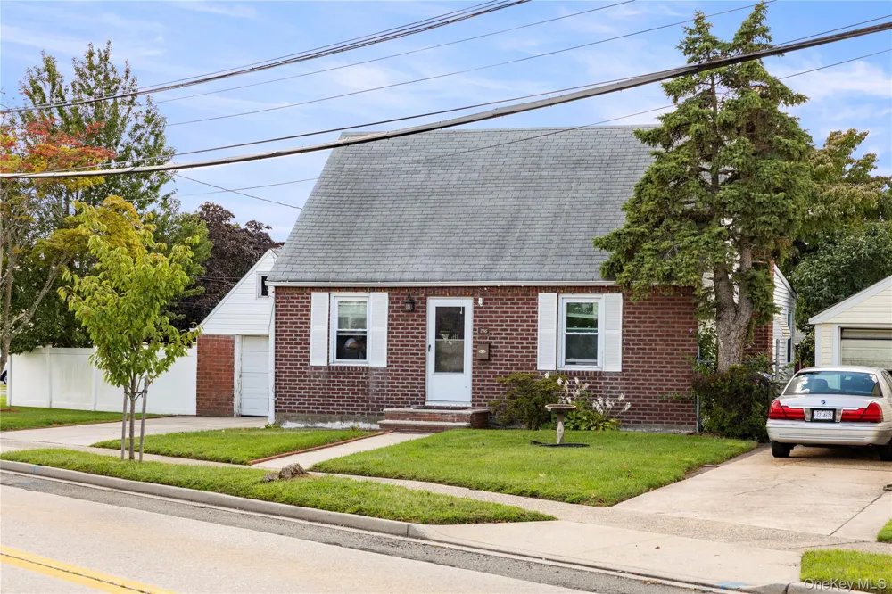 236 Dogwood Avenue Franklin Square, NY 11010
