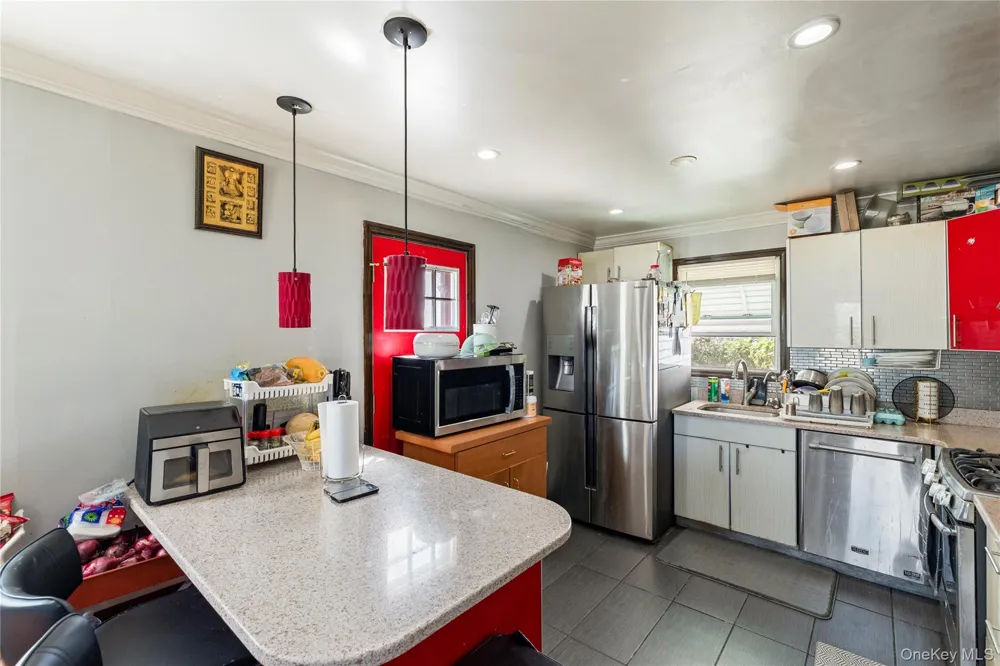 236 Dogwood Avenue Franklin Square, NY 11010