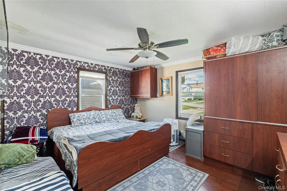236 Dogwood Avenue Franklin Square, NY 11010