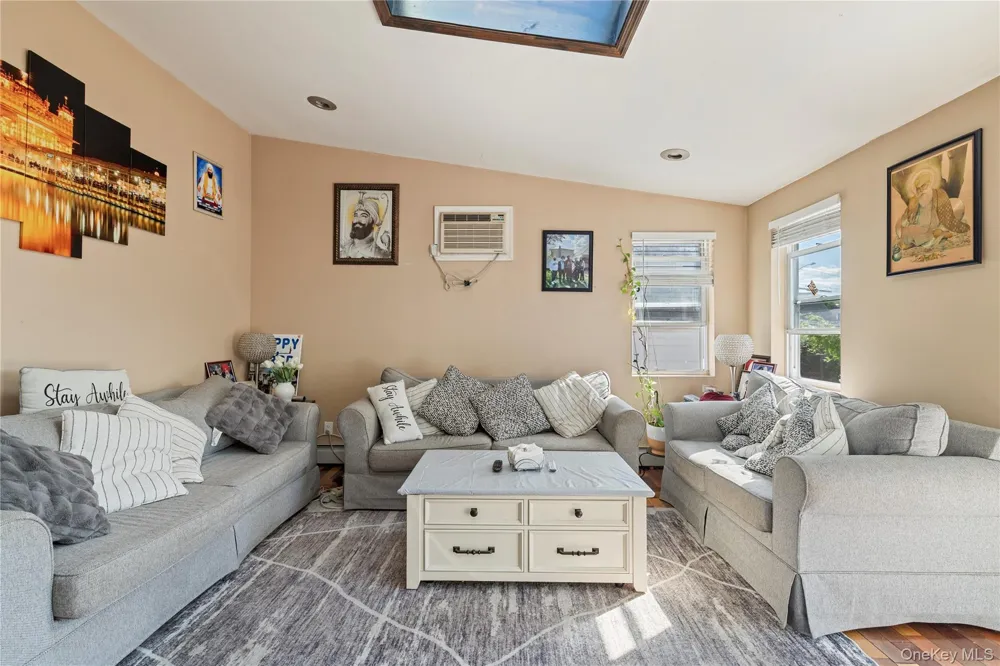 236 Dogwood Avenue Franklin Square, NY 11010