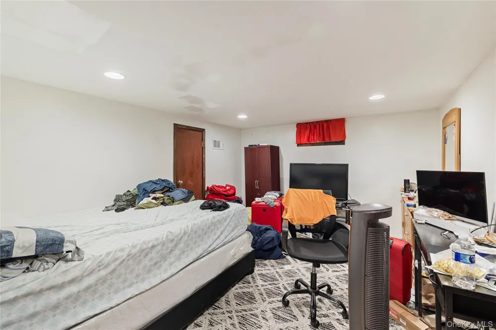 236 Dogwood Avenue Franklin Square, NY 11010