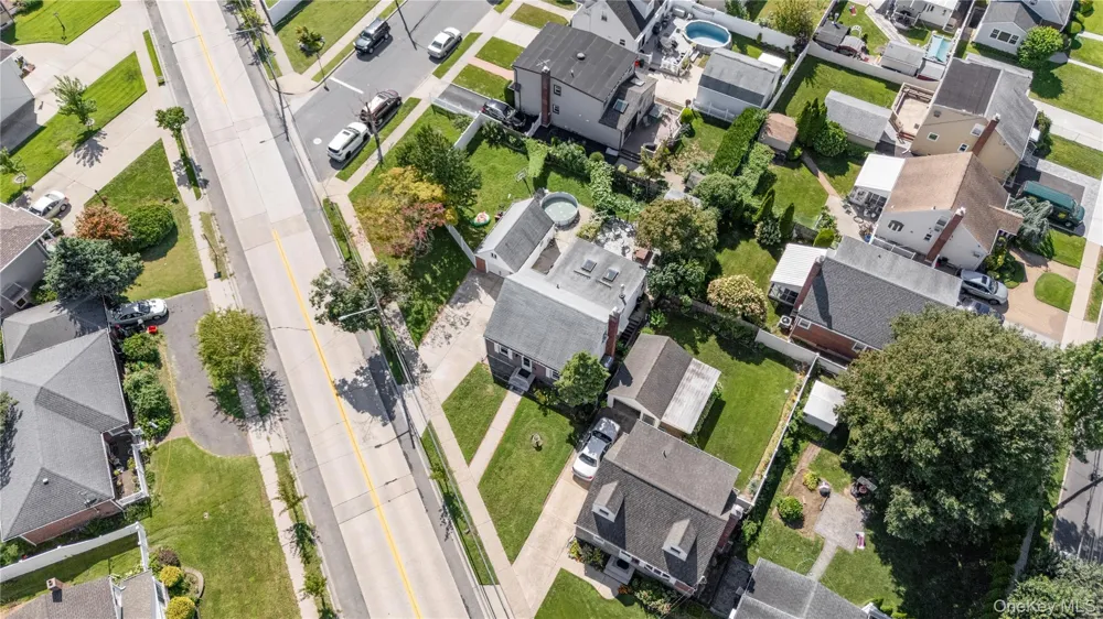 236 Dogwood Avenue Franklin Square, NY 11010