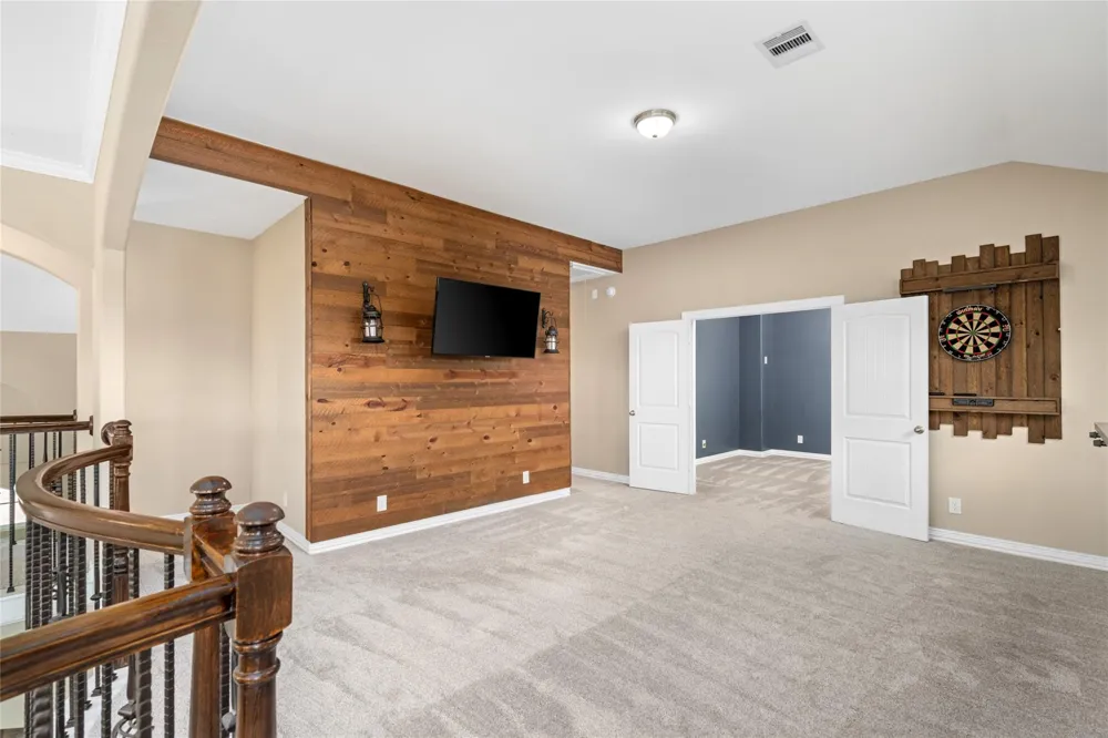 414 W Bend Drive League City, TX 77573
