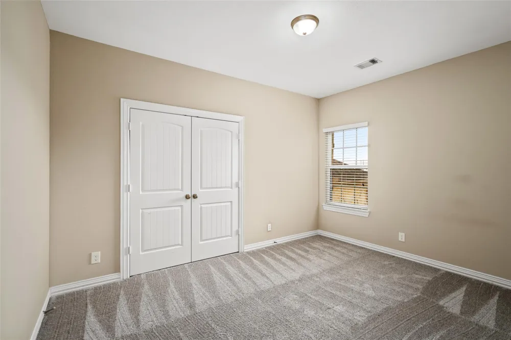 414 W Bend Drive League City, TX 77573