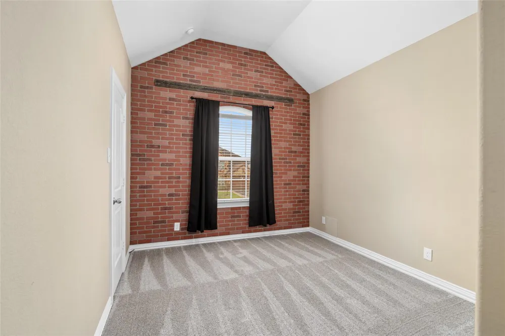 414 W Bend Drive League City, TX 77573
