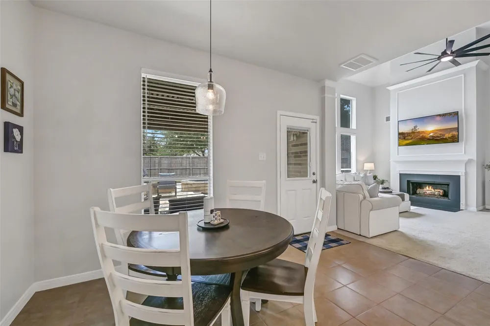 418 Gastonbury Court League City, TX 77573