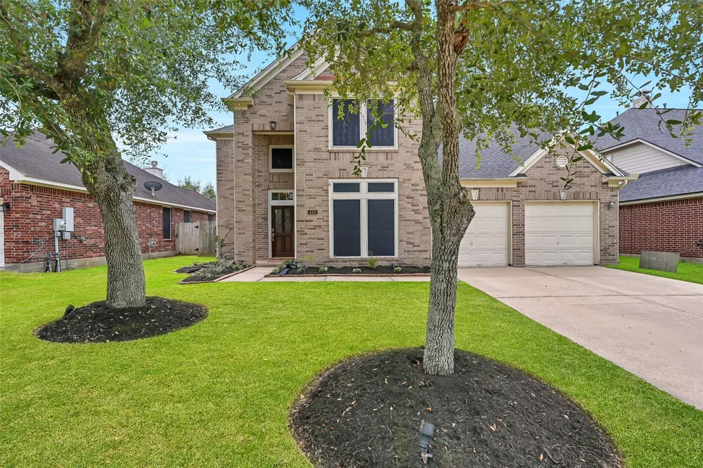 418 Gastonbury Court League City, TX 77573
