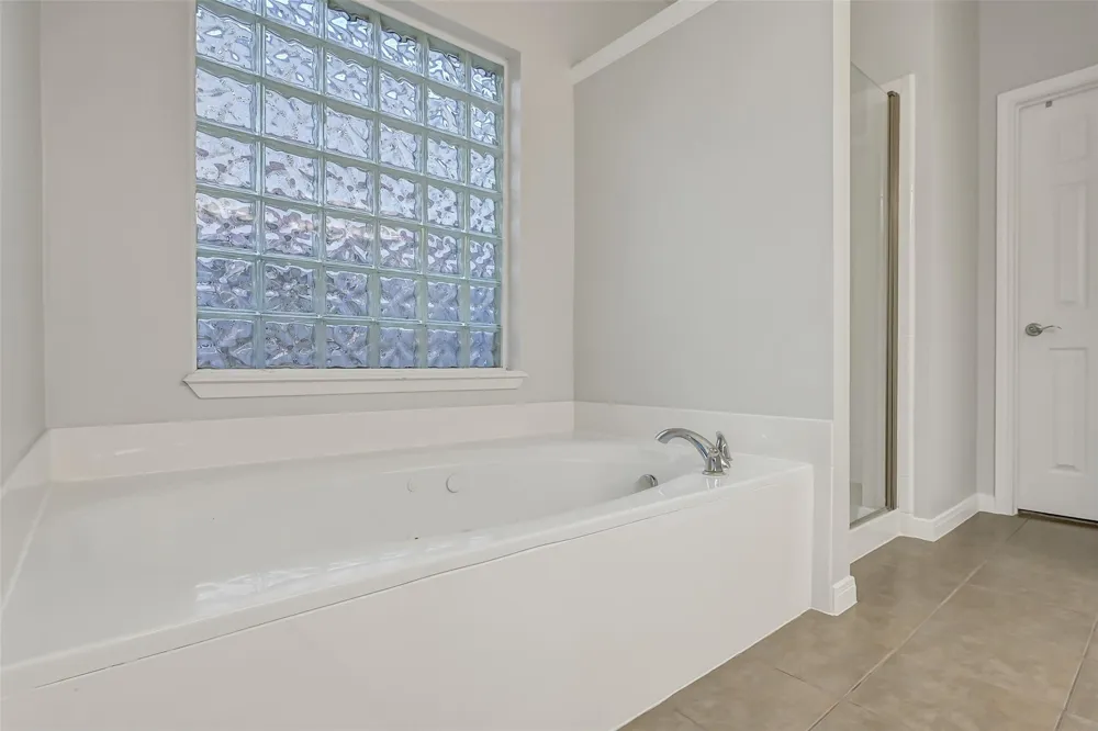 418 Gastonbury Court League City, TX 77573