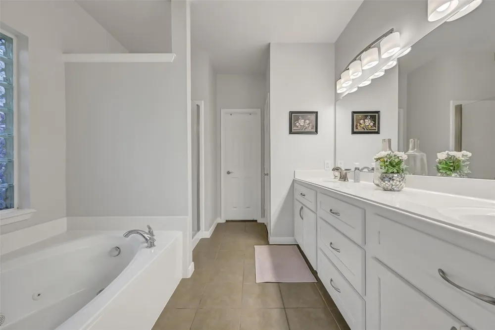 418 Gastonbury Court League City, TX 77573