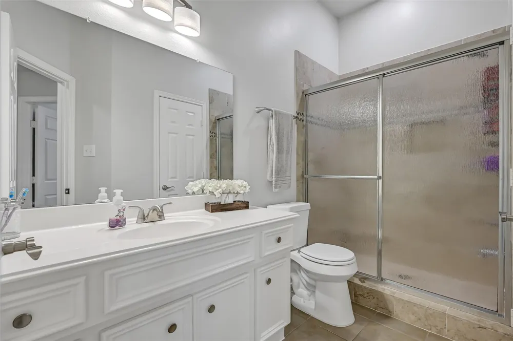 418 Gastonbury Court League City, TX 77573