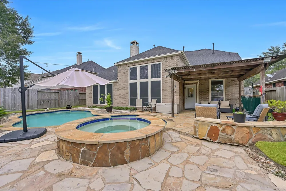 418 Gastonbury Court League City, TX 77573