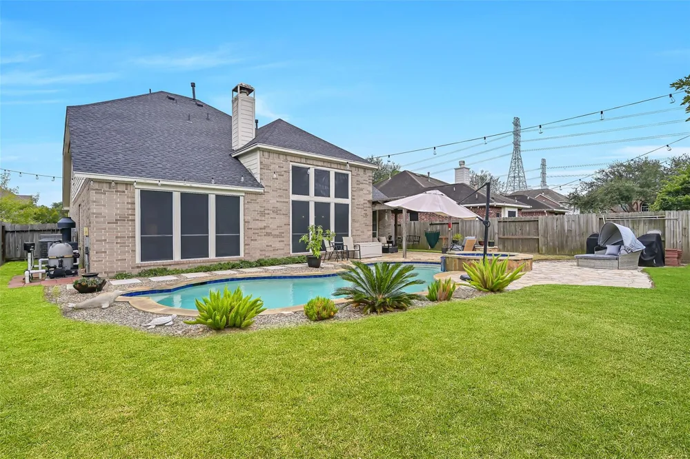 418 Gastonbury Court League City, TX 77573