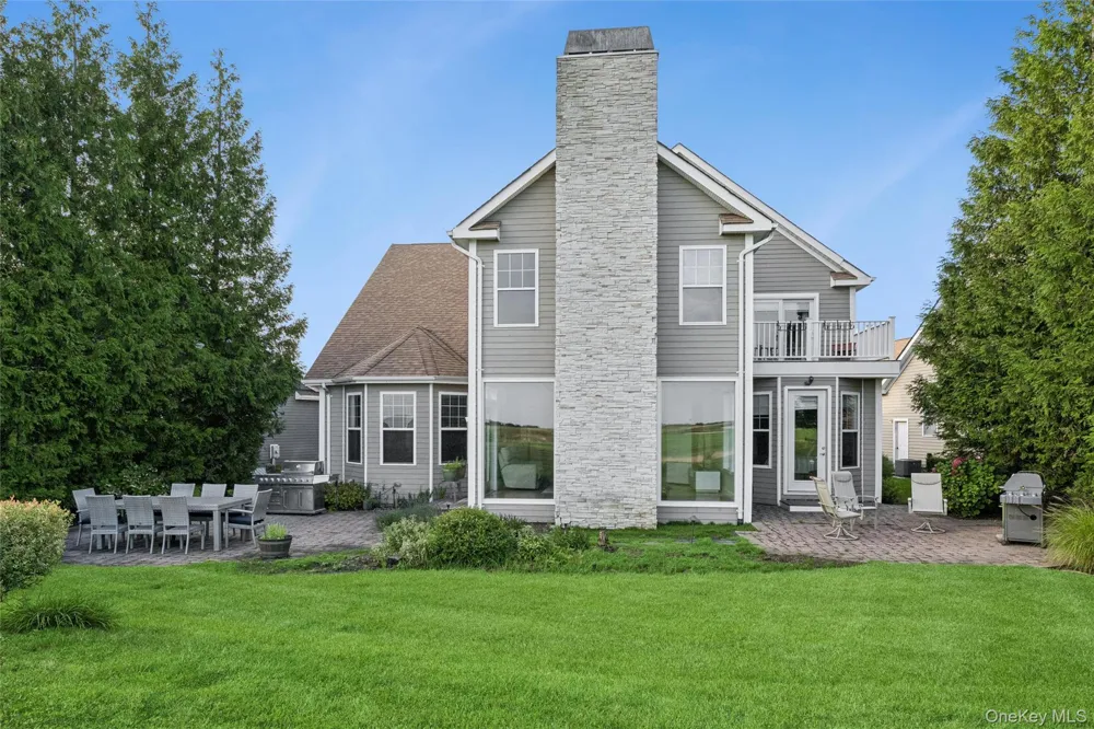 61 Tyler Drive Riverhead, NY 11901