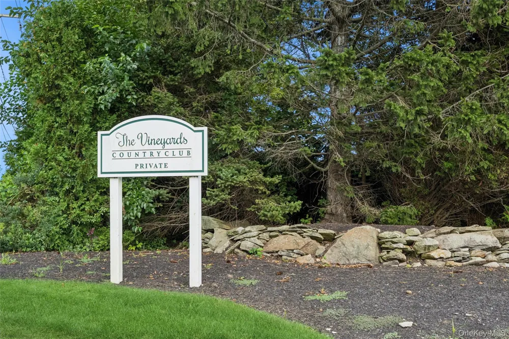 61 Tyler Drive Riverhead, NY 11901