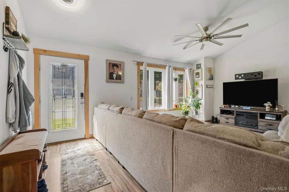 19 Zane Street Ellenville, NY 12428