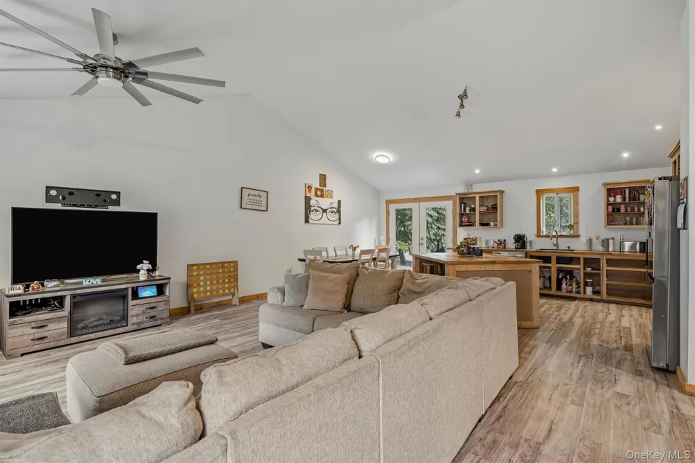 19 Zane Street Ellenville, NY 12428
