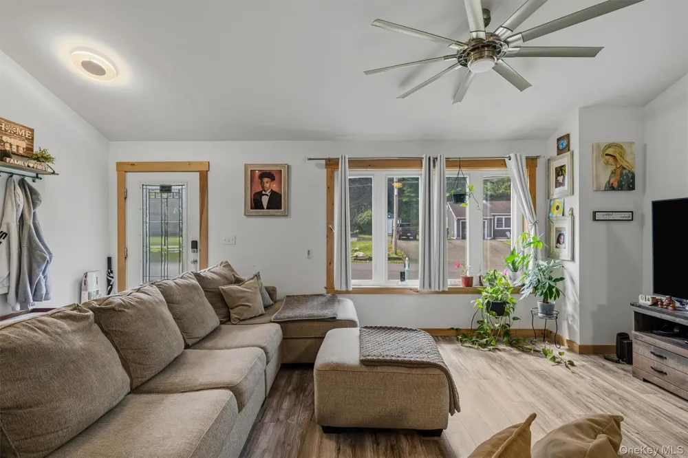 19 Zane Street Ellenville, NY 12428