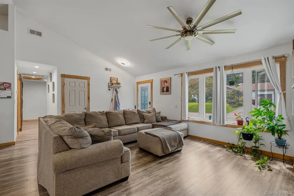 19 Zane Street Ellenville, NY 12428
