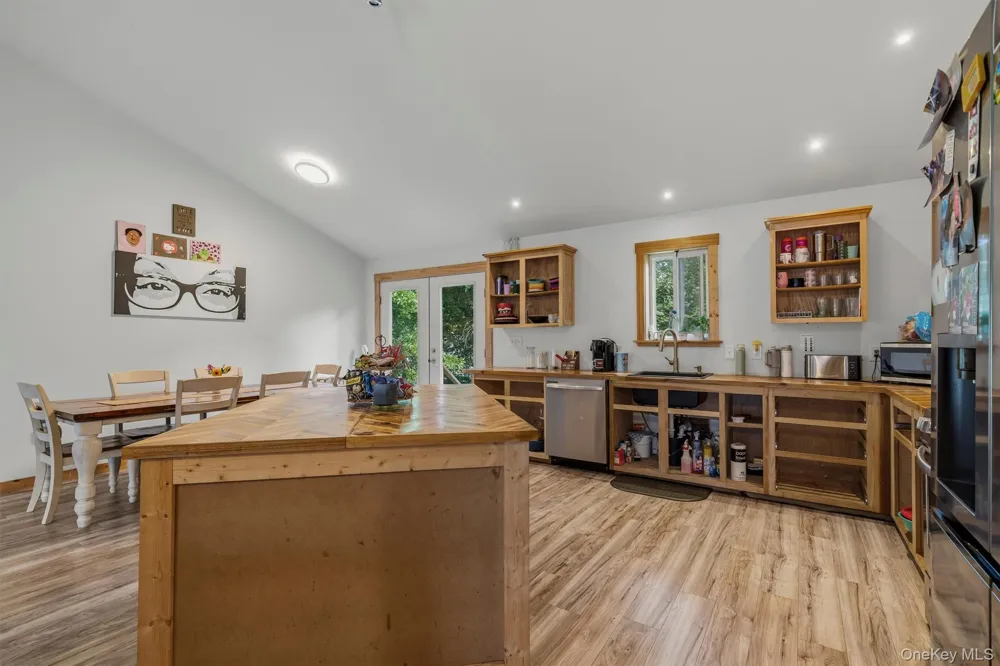 19 Zane Street Ellenville, NY 12428