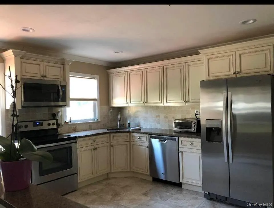 26 Nelson Road Selden, NY 11784