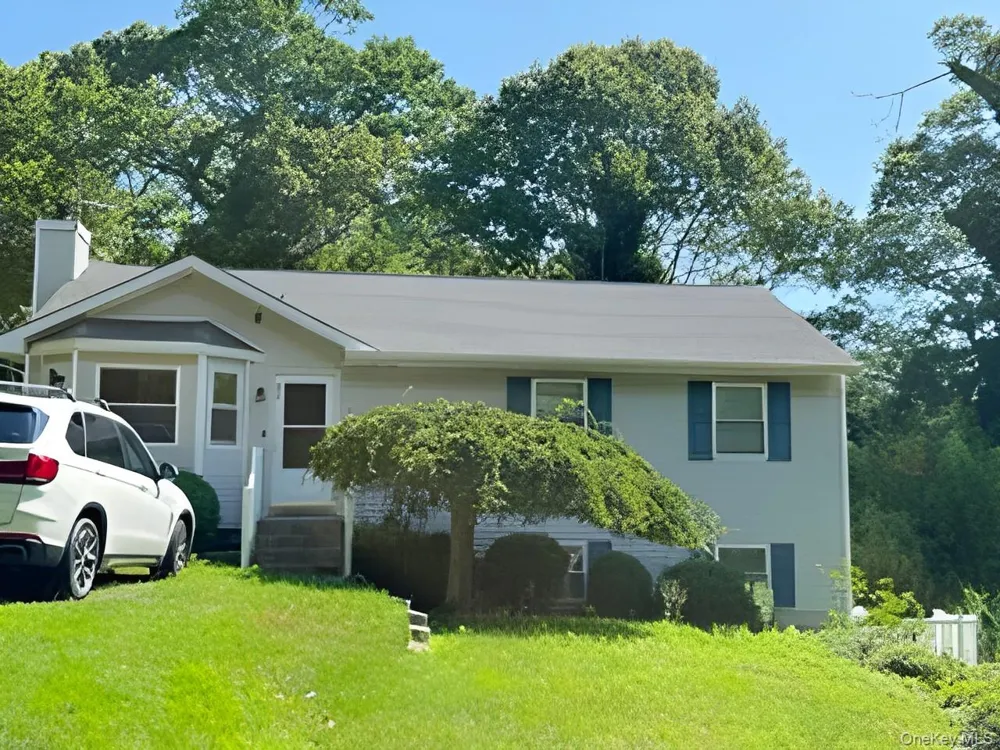 60 Aloma Road Rocky Point, NY 11778