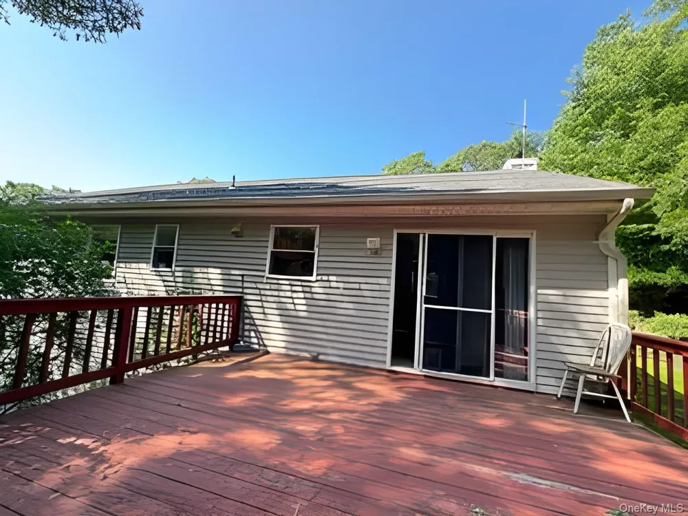 60 Aloma Road Rocky Point, NY 11778