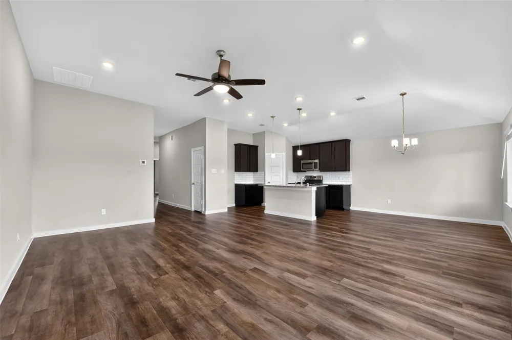 26563 Eternal Drive La Marque, TX 77568