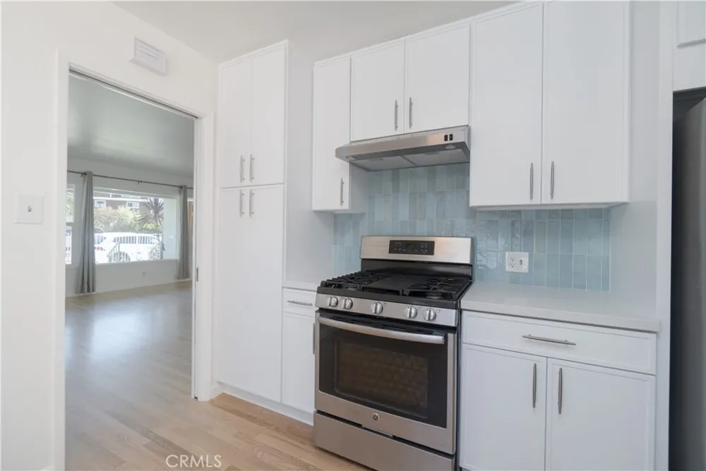 765 Currier Pomona, CA 91768