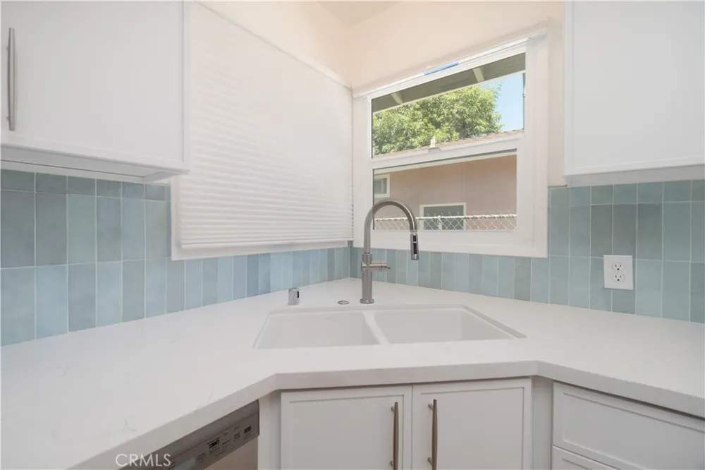 765 Currier Pomona, CA 91768