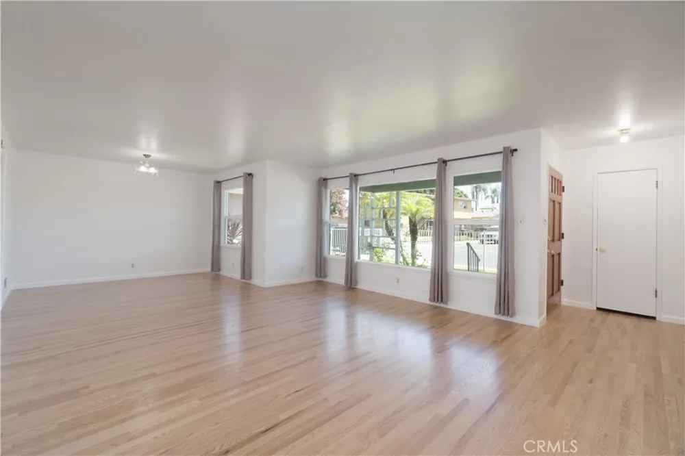 765 Currier Pomona, CA 91768