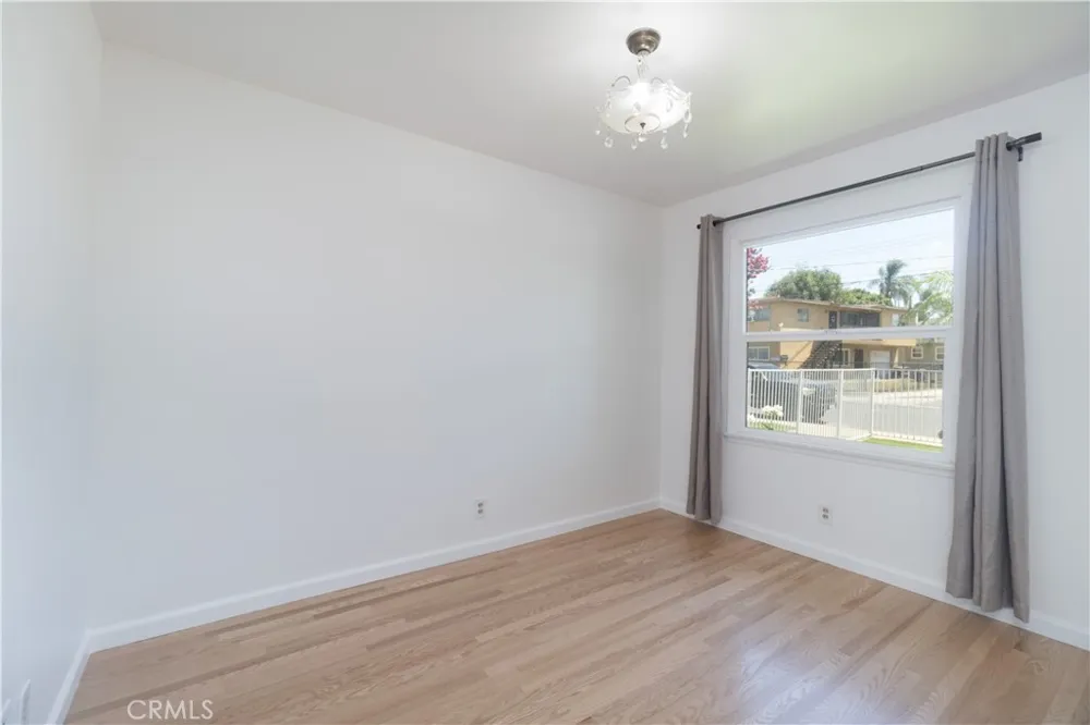 765 Currier Pomona, CA 91768