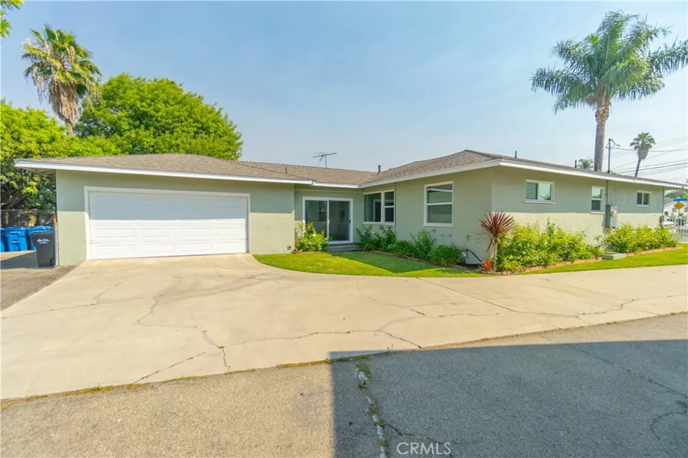 765 Currier Pomona, CA 91768