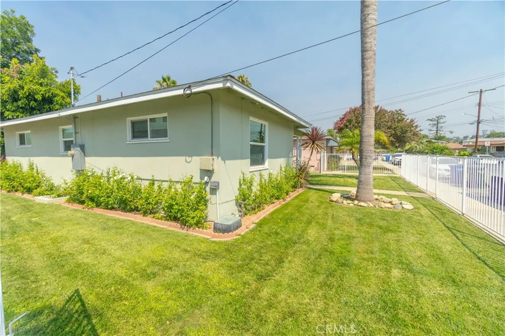 765 Currier Pomona, CA 91768