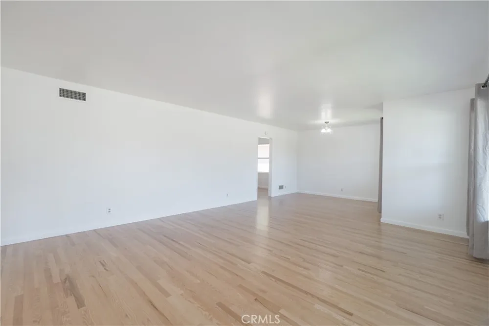 765 Currier Pomona, CA 91768
