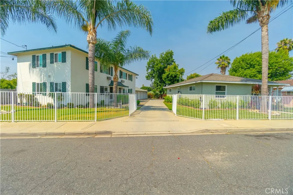 765 Currier Pomona, CA 91768