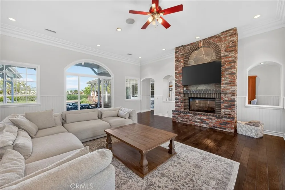 25016 Trilogy Trail Murrieta, CA 92562