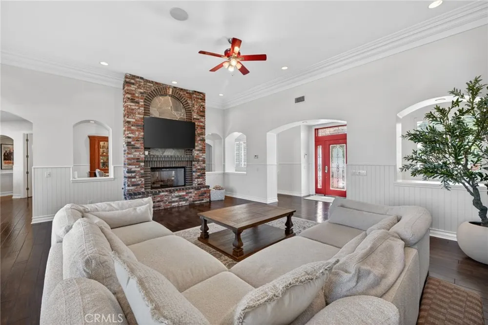 25016 Trilogy Trail Murrieta, CA 92562