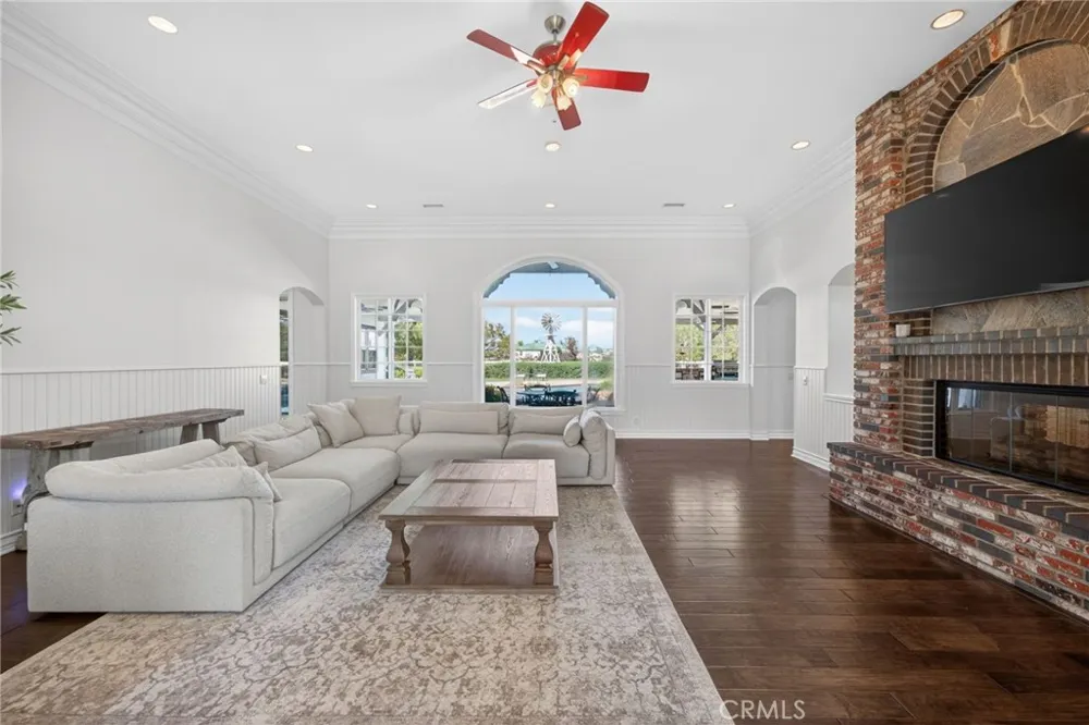 25016 Trilogy Trail Murrieta, CA 92562