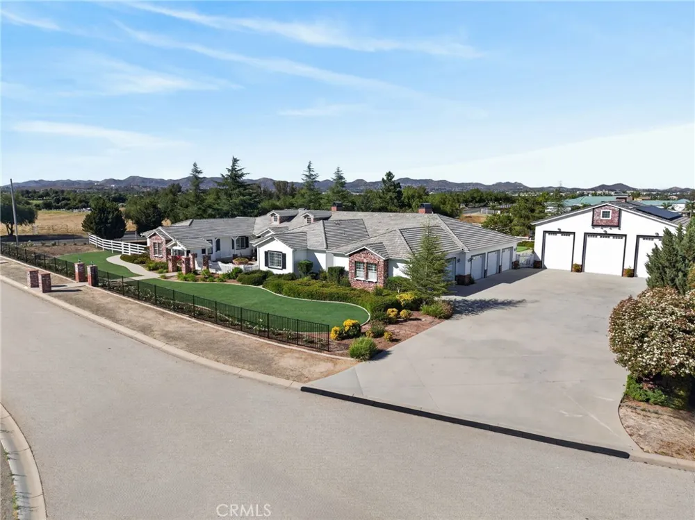 25016 Trilogy Trail Murrieta, CA 92562