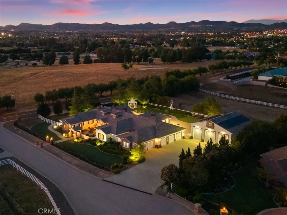 25016 Trilogy Trail Murrieta, CA 92562