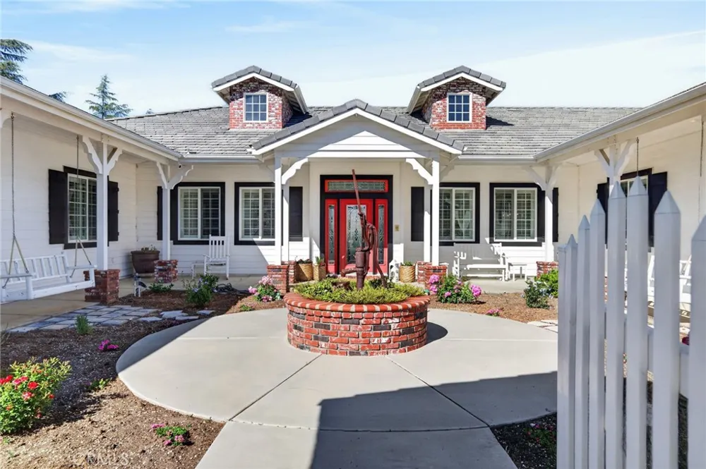 25016 Trilogy Trail Murrieta, CA 92562