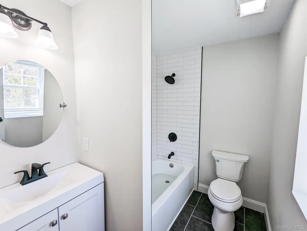 13 Woodland Lane Huntington, NY 11743