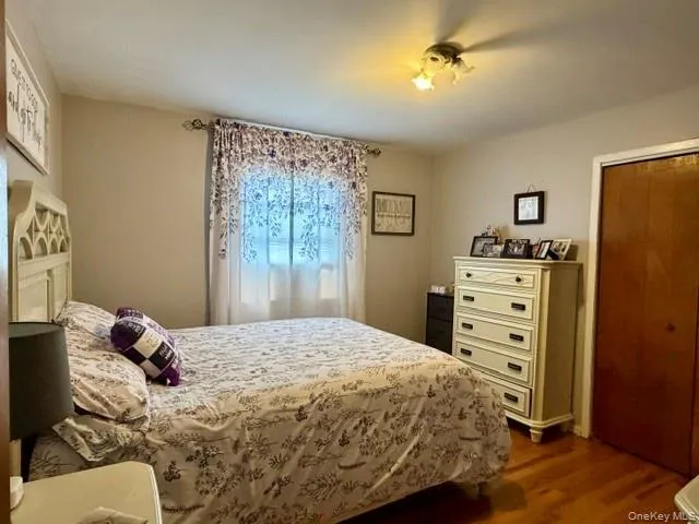 9 Jersey Street Deer Park, NY 11729