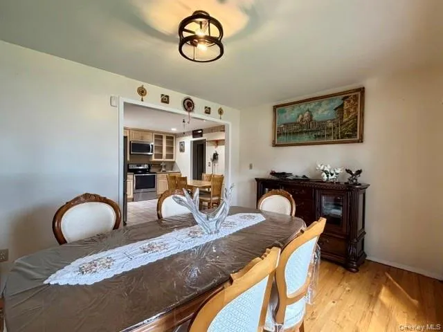 9 Jersey Street Deer Park, NY 11729