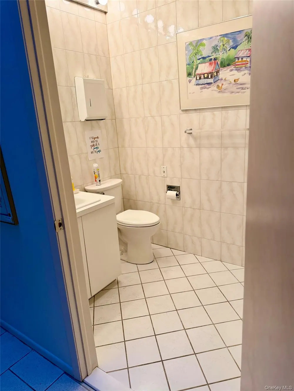 380 Park Avenue #$1,000 unit- 1 room Huntington, NY 11743