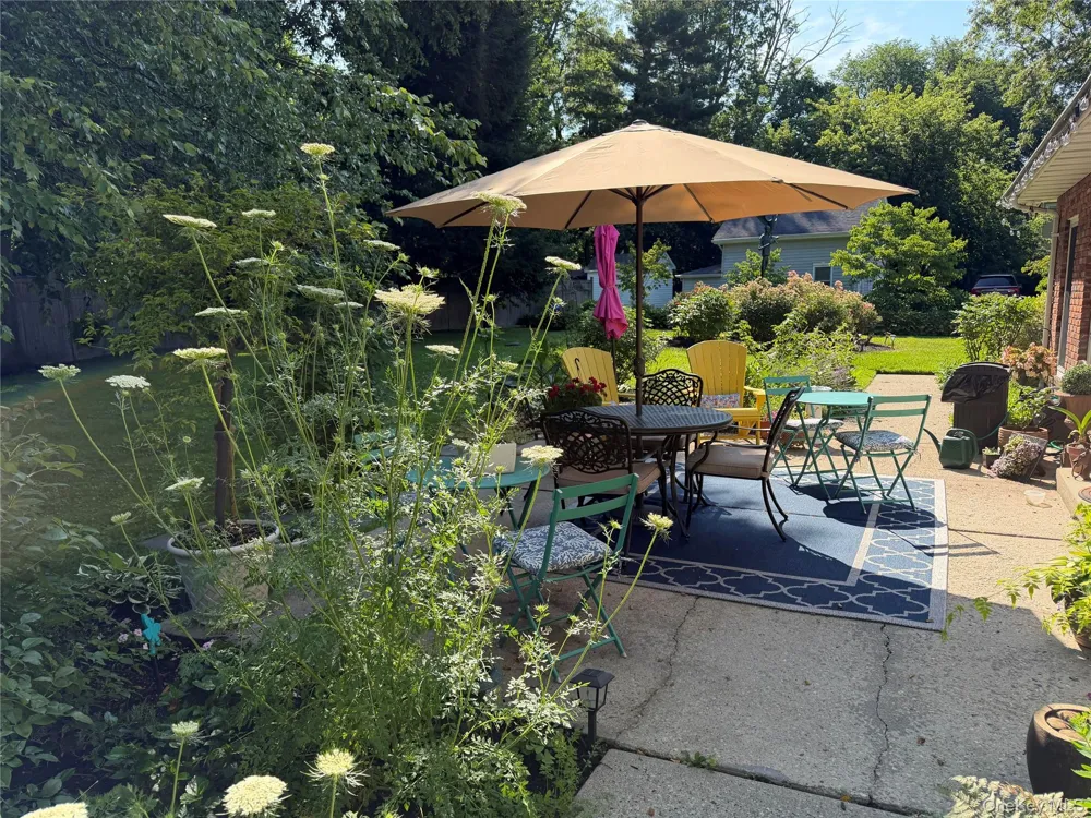 380 Park Avenue #$1,000 unit- 1 room Huntington, NY 11743