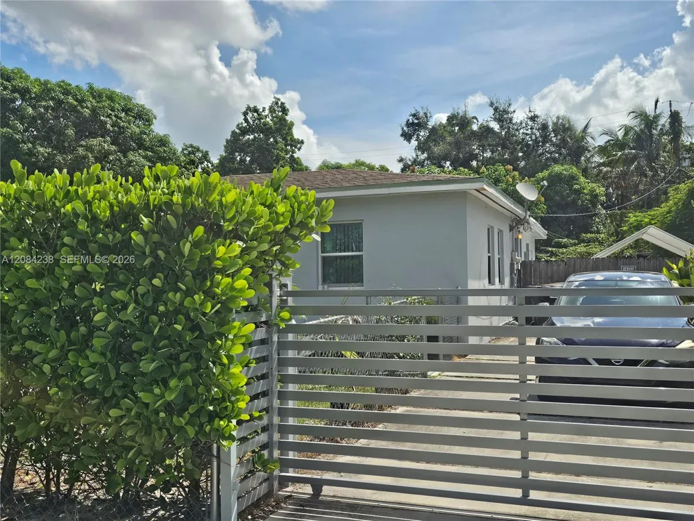 12145 NE 11th Ct North Miami, FL 33161