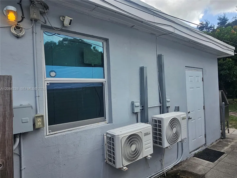 12145 NE 11th Ct North Miami, FL 33161