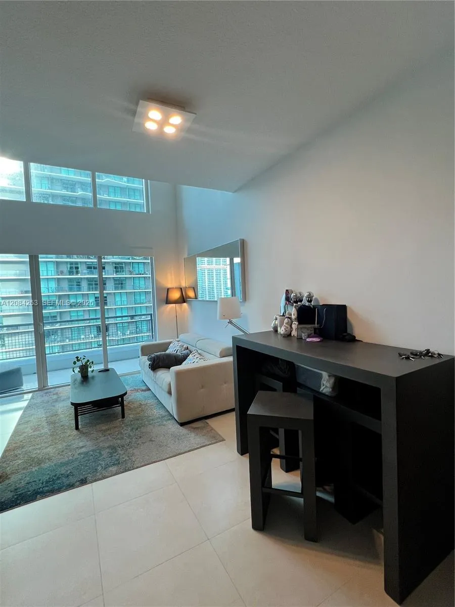 60 SW 13th St #3222 Miami, FL 33130